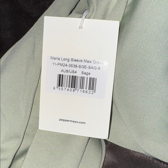 Peppermayo Exclusive
Marla Long Sleeve Maxi Dress - Sage
never worn
size 4 - Picture 8 of 8